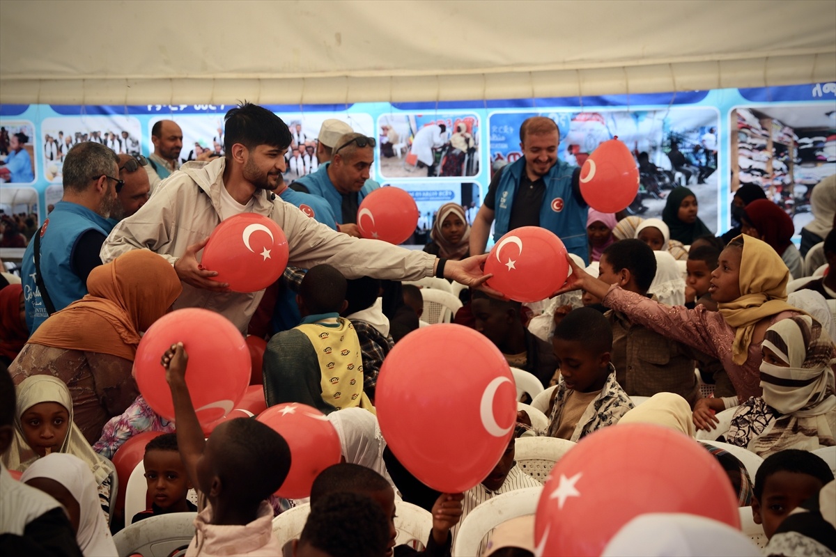 TDV Gönüllülerinden Etiyopya\'daki Yetime Destek