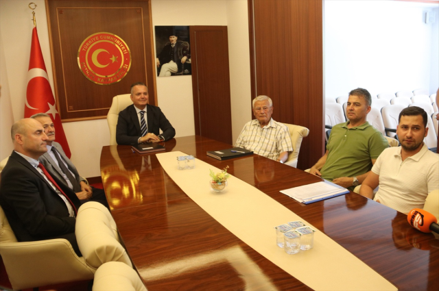 500 milyon TL değerindeki bina ve arsasını <a class='keyword-sd' href='/milli-egitim-bakanligi/' title='Milli Eğitim Bakanlığı'>Milli Eğitim Bakanlığı</a>'na bağışladı