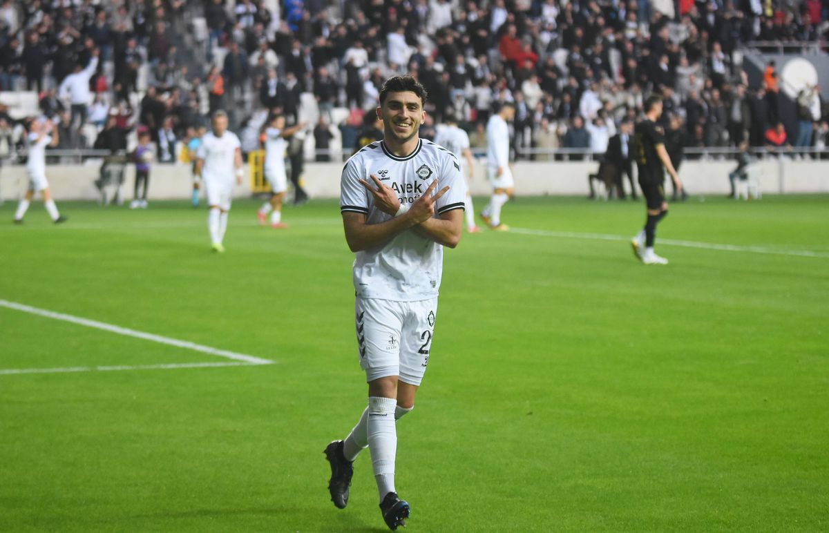 Altay\'dan Mehmet Nur Kaymaz ile Sözleşme