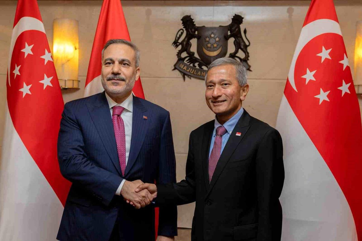 Hakan Fidan Singapur\'da Temaslarda Bulundu