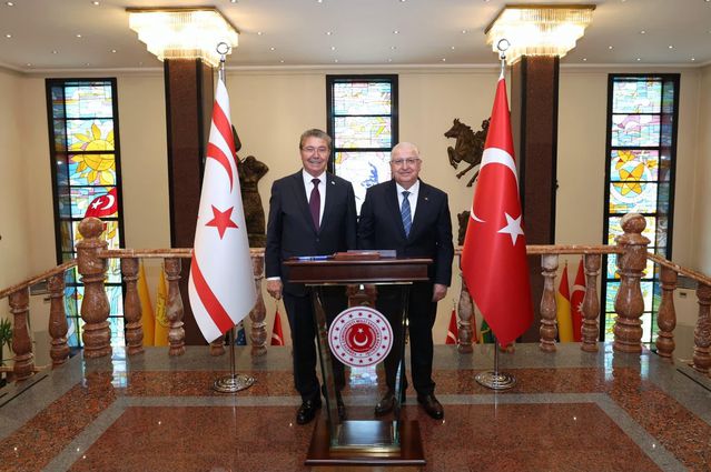 Bakan Güler KKTC Başbakanı ile Görüştü