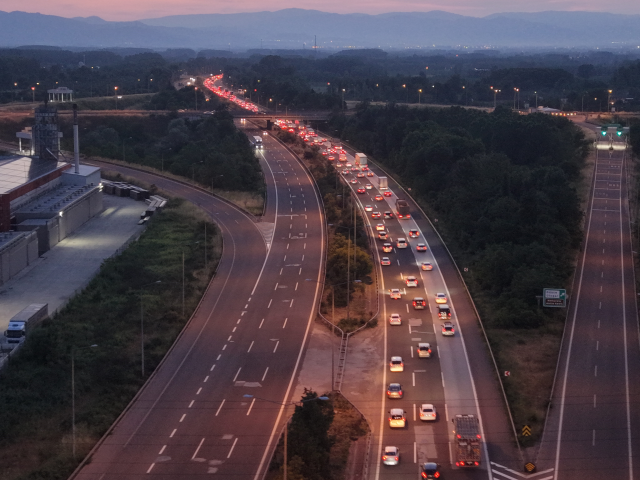 Düzce'de Bayram Dönüşü <a class='keyword-sd' href='/trafik/' title='Trafik'>Trafik</a> Yoğunluğu