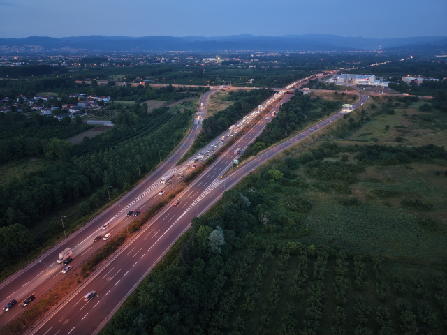 Düzce'de Bayram Dönüşü Trafik Yoğunluğu