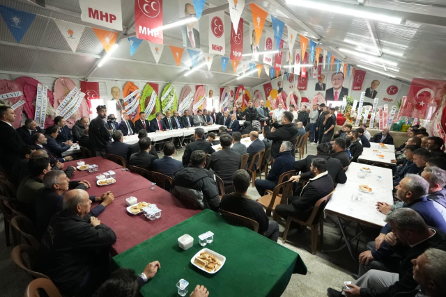BBP lideri Mustafa Destici, MHP çadırını ziyareti etti