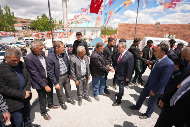 BBP lideri Mustafa Destici, MHP çadırını ziyareti etti