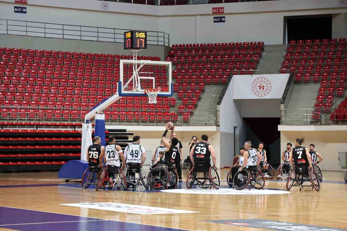 Beşiktaş Tekerlekli Sandalye Basketbol Takımı, Tekerlekli Sandalye Basketbol Süper Ligi\'nde yarı finalde