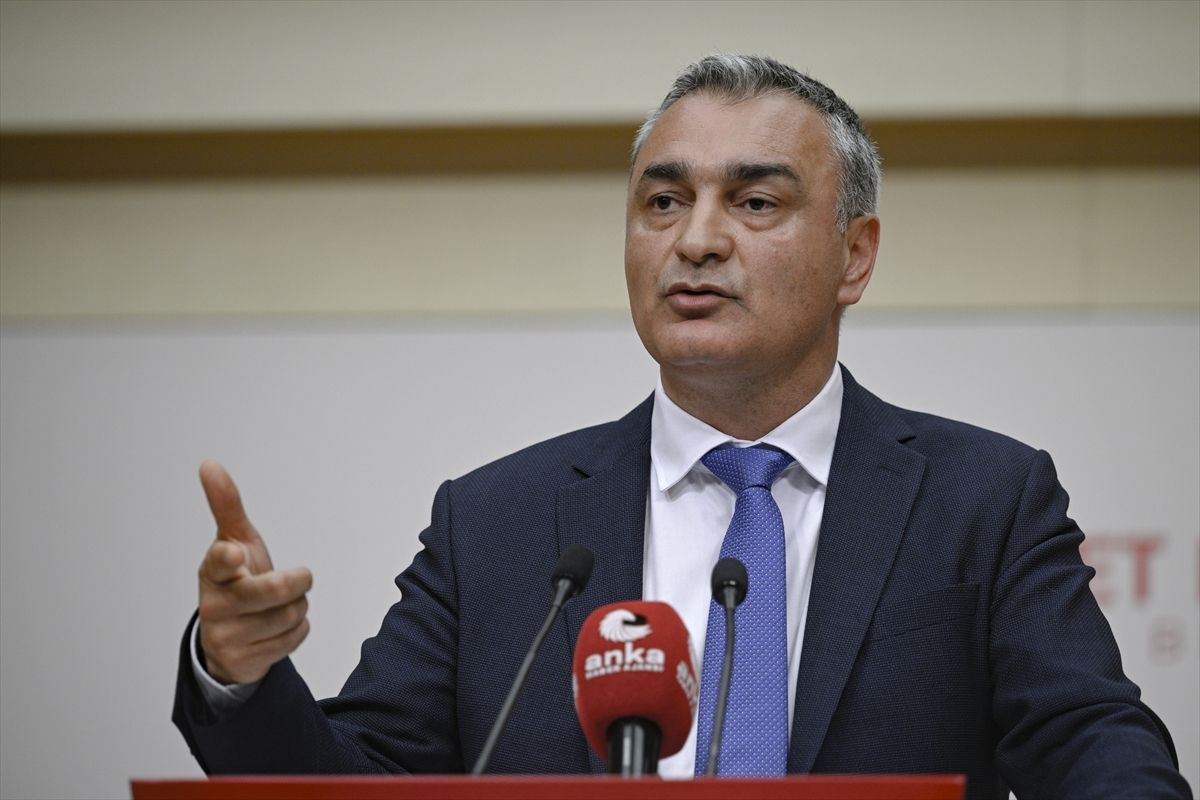 CHP\'nin Yeni MYK Üyeleri Belirlendi