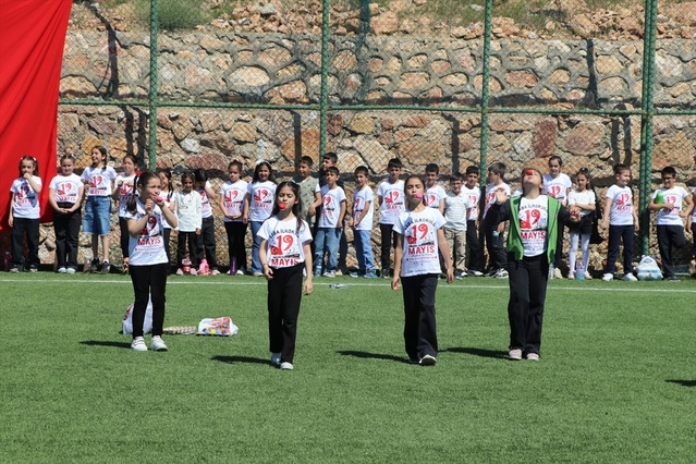 Geleneksel Çocuk Oyunları Şenliği Elazığ’da