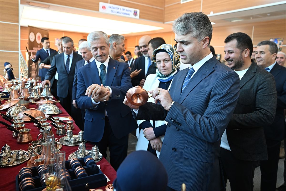 Gaziantep\'te El Sanatları Sergisi Açıldı