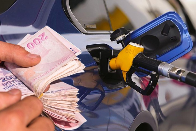 Gece yarısı tabelalar değişti! Benzin ve motorine indirim geldi