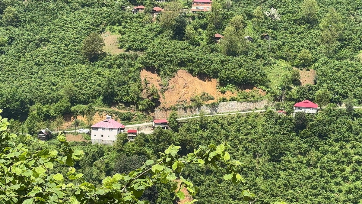 Giresun\'da Heyelan: 33 Ev Boşaltıldı