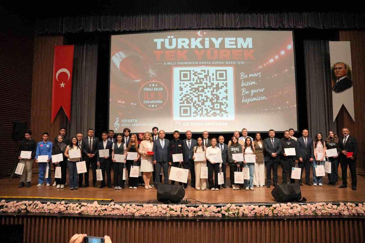 Isparta\'da "Hayalimdeki Ben" CV Yarışması\'nın kazananları ödüllendirildi