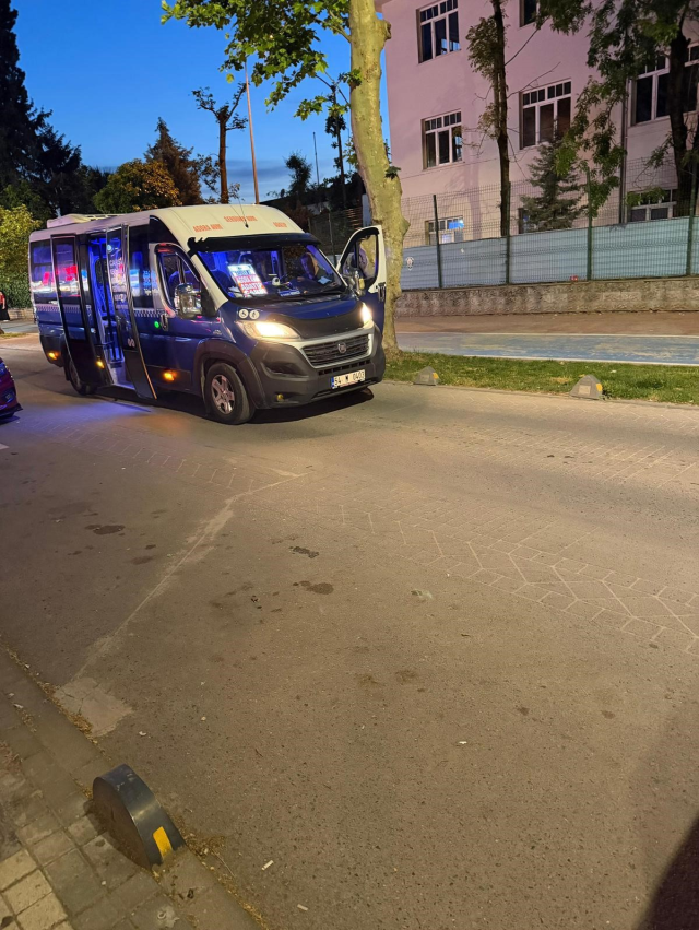 Kahreden kaza: Minibüsün çarptığı 16 yaşındaki çocuk hayatını kaybetti