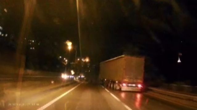Gemlik'te TIR Kazası Trafiği Felç Etti