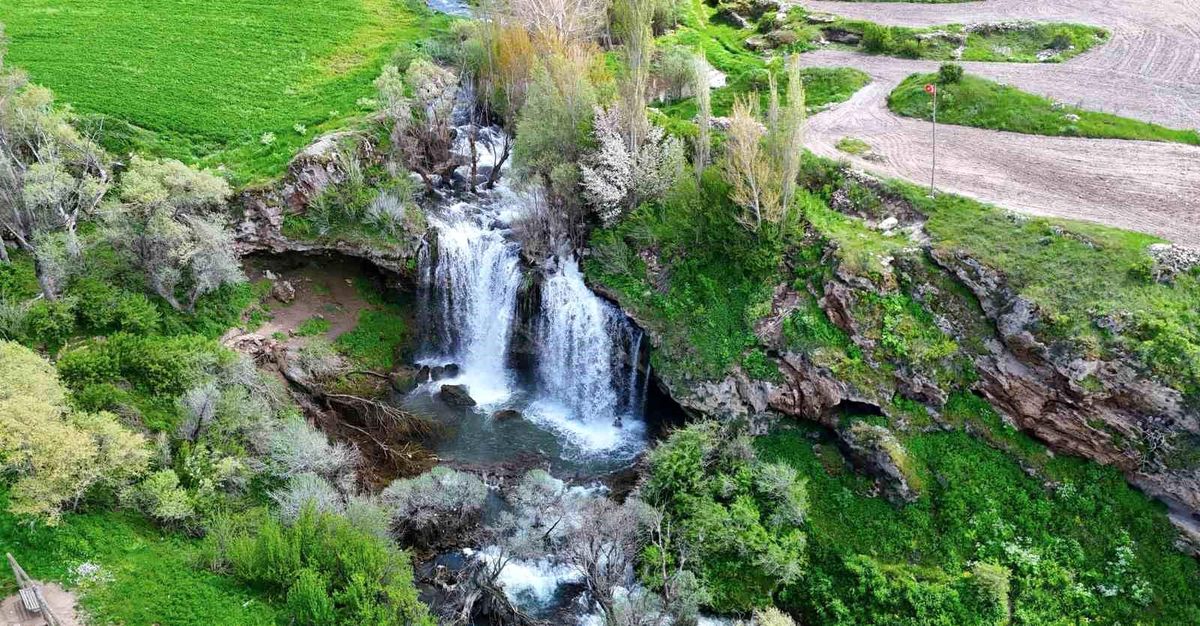 Değirmenaltı Şelalesi Coştu