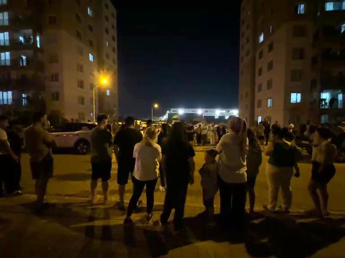 Serik\'te Sakinlerden Aidat Protestosu