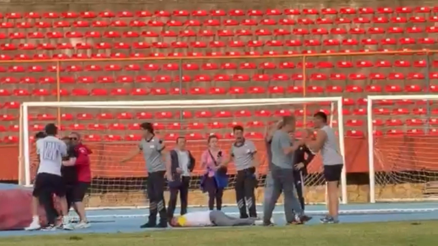 Şiddet paylaşımının ardından eski enişteye stadyumda meydan dayağı