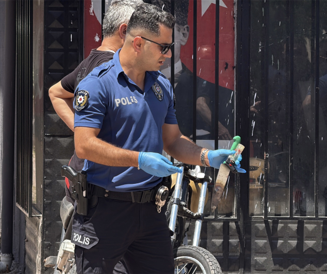 Üzerine benzin döküp kendini iş yerine kilitledi: Söz verdim mi tutarım