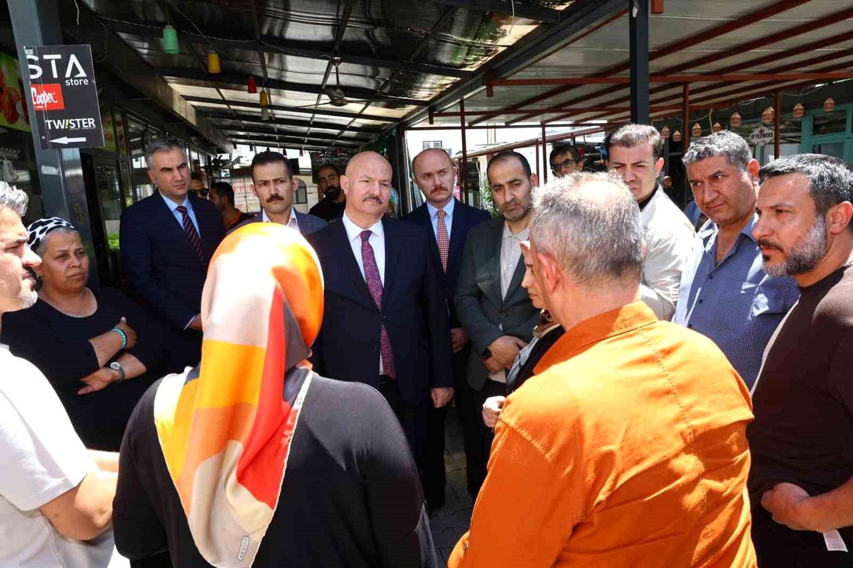 Vali Küçük, Esnaf ve Vatandaşlarla Buluştu