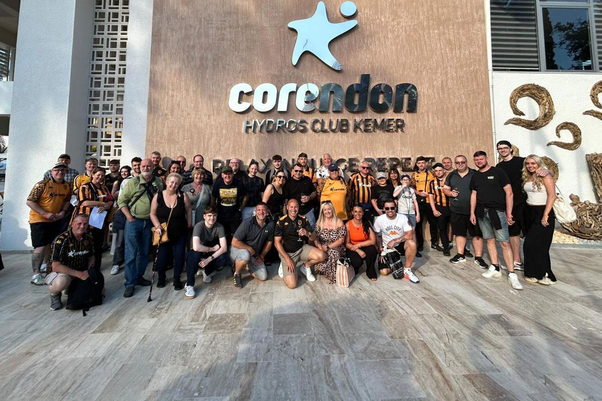Acun Ilıcalı, Hull City taraftarını Antalya\'ya getirdi