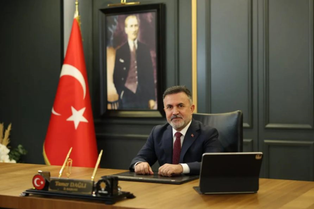 AK Parti'de Adana, Diyarbakır, Giresun ve Siirt il başkanları görevden alındı