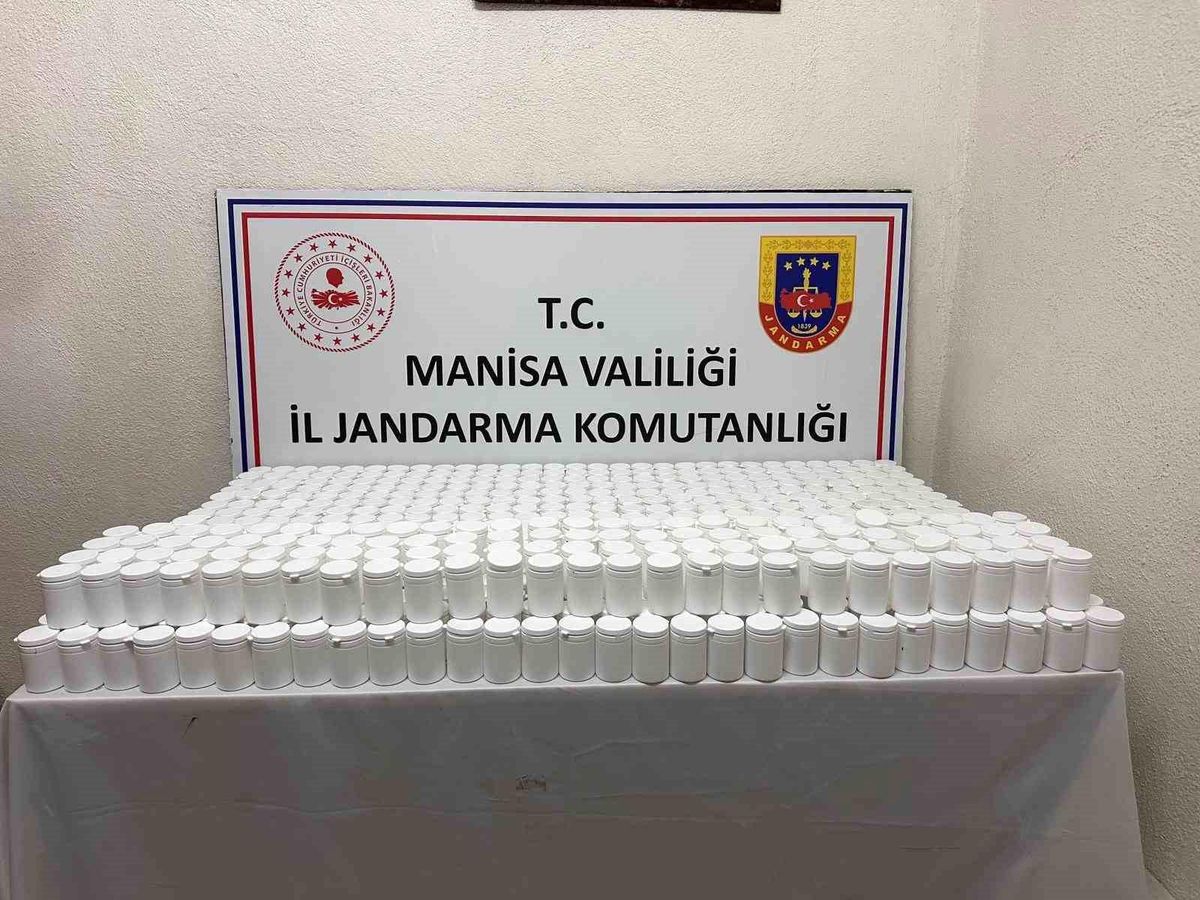 Akhisar\'da Uyuşturucu Operasyonu: 50 Bin Hap Ele Geçirildi