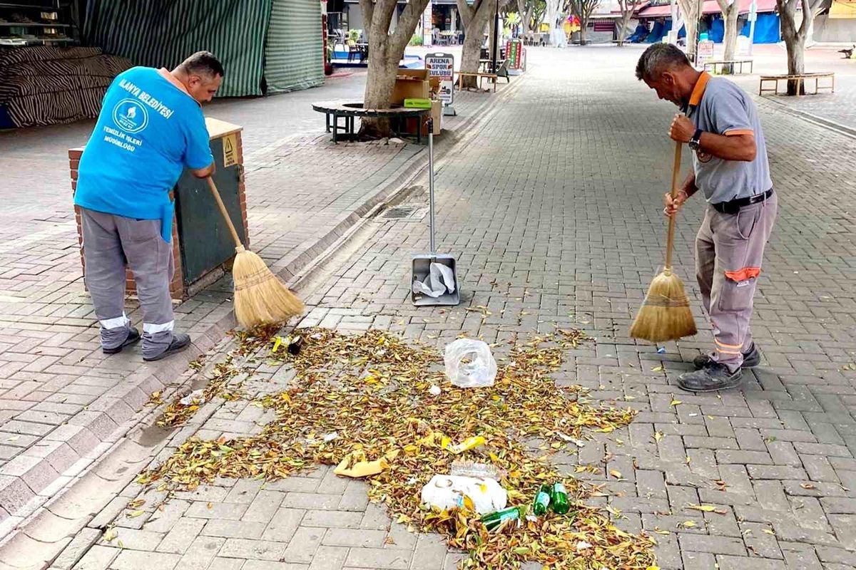 Alanya\'da bayramda 9 günde 10 bin 578 ton atık toplandı