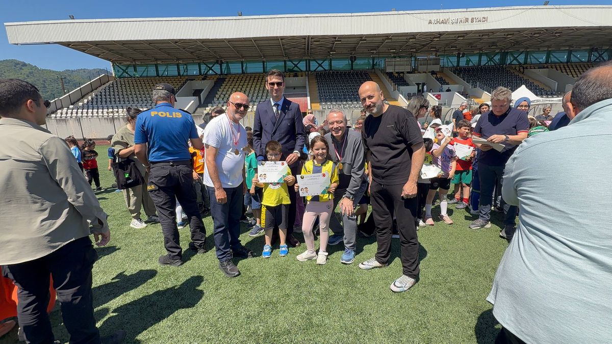 Arhavi\'de 14. Grassroots Futbol Şenliği Sona Erdi