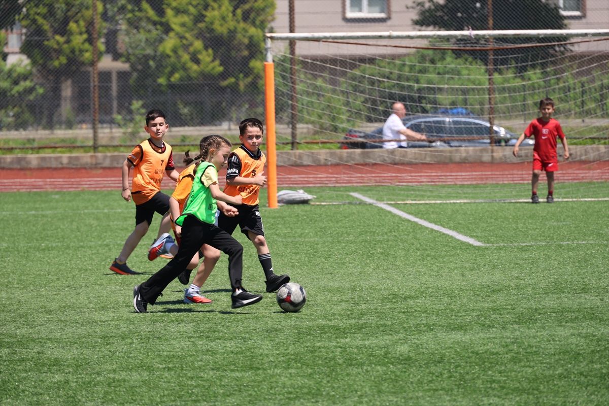 Arhavi\'de Futbol Şenliği Düzenlendi