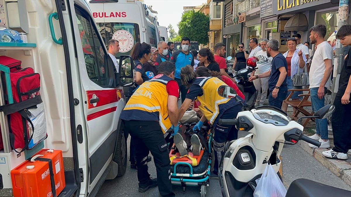 Motosiklet Anne ve Çocuklara Çarptı