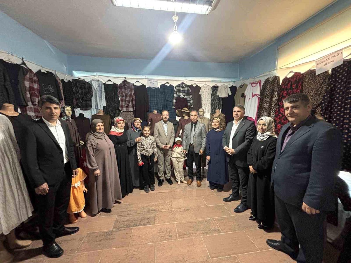 Bingöl\'de kadınların el emeği ürünleri görücüye çıktı