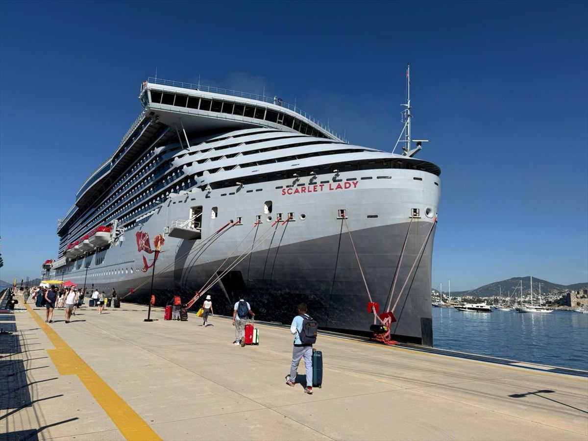 Bodrum\'a 2500 Turist Getiren Kruvaziyer