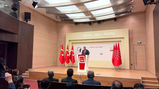 CHP Kurultay Tartışmaları Devam Ediyor