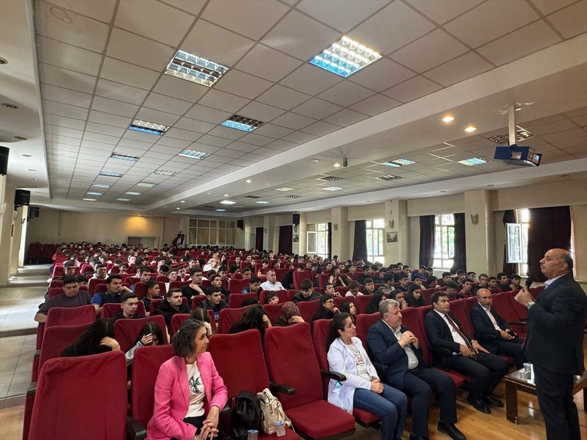 Çorum\'da İletişim Semineri Düzenlendi