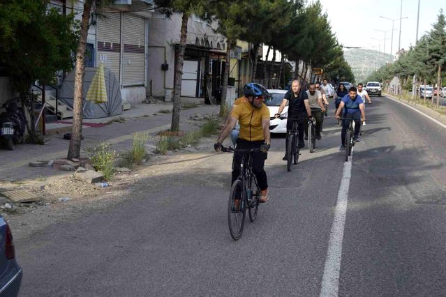 Dicle'de Dünya Bisiklet Günü Kutlandı