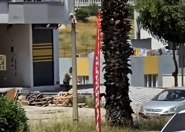 Emekli polisin oğlunu öldürdüğü anlar ortaya çıktı! Şarjör bitene kadar ateş etti