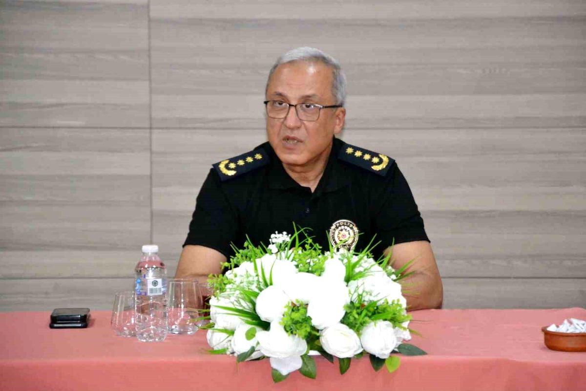 Manisa\'nın Yeni Emniyet Müdürü: Huzur İçin Çalışacağız