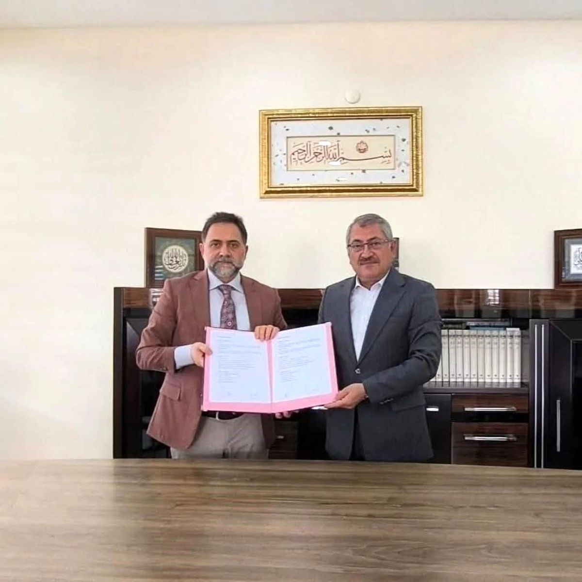 Erzurum\'da anlamlı iş birliği: Müftülük ve Yakutiye Belediyesi protokol imzaladı
