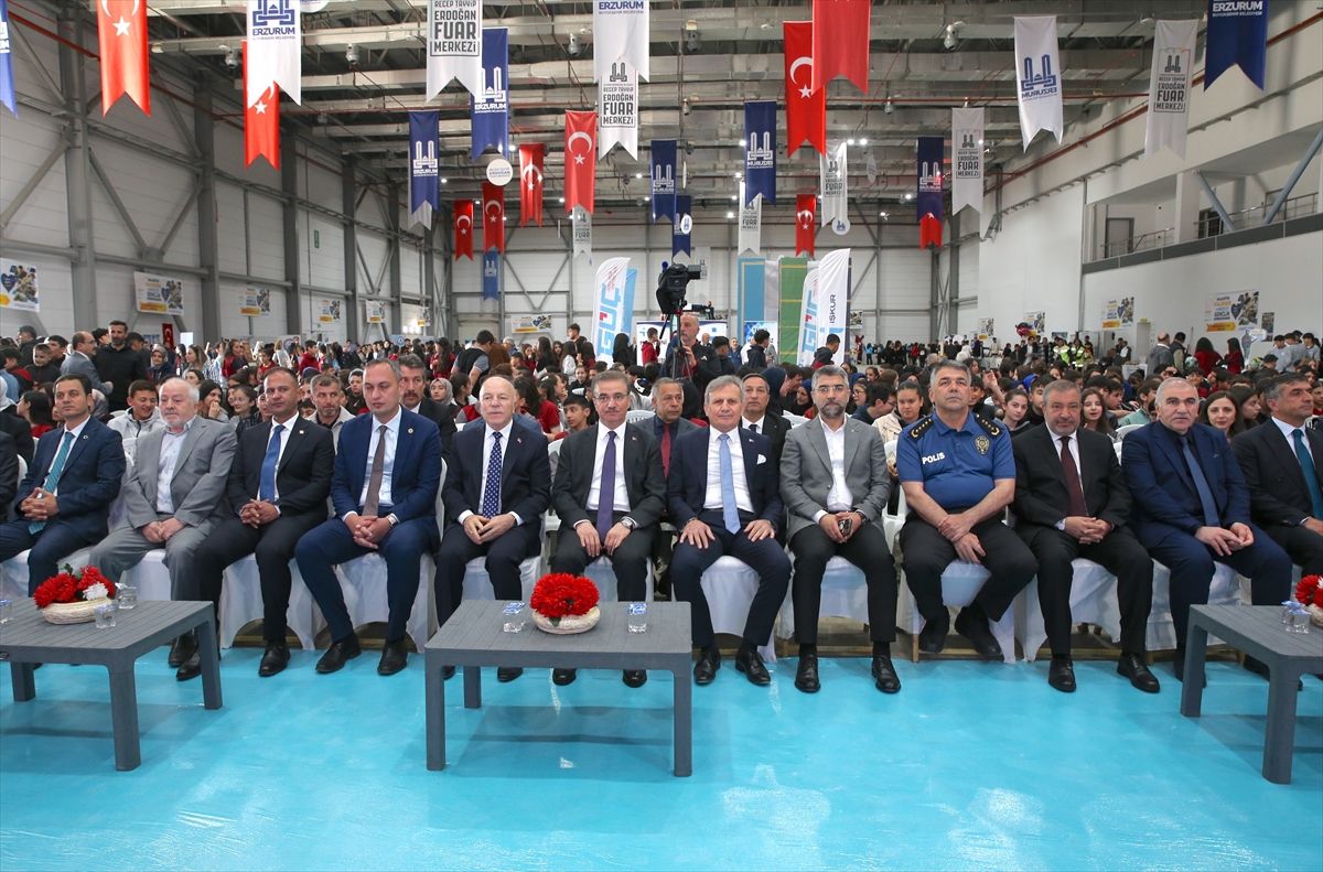 Erzurum\'da Mesleki Eğitim Fuarı