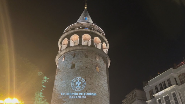 Galata Kulesi'nde Sıfır Atık Işık Gösterisi