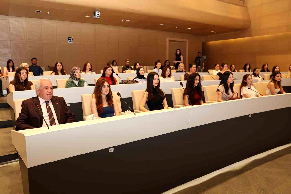 Gençler Nilüfer\'de geleceğe hazırlanıyor