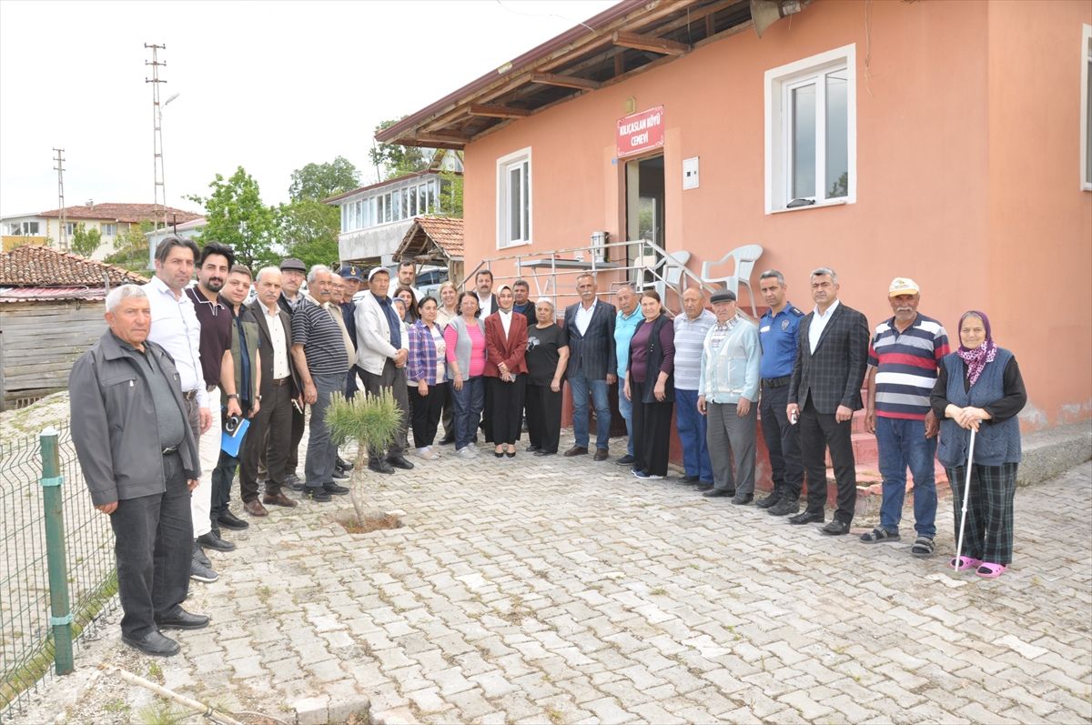Kaymakam Güneş İmirler ve Kılıçaslan\'ı Ziyaret Etti