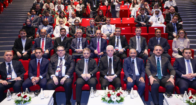 İslam İşbirliği Teşkilatı Gençlik Girişimcilik Konferansı <a class='keyword-sd' href='/istanbul/' title='İstanbul'>İstanbul</a>'da başladı