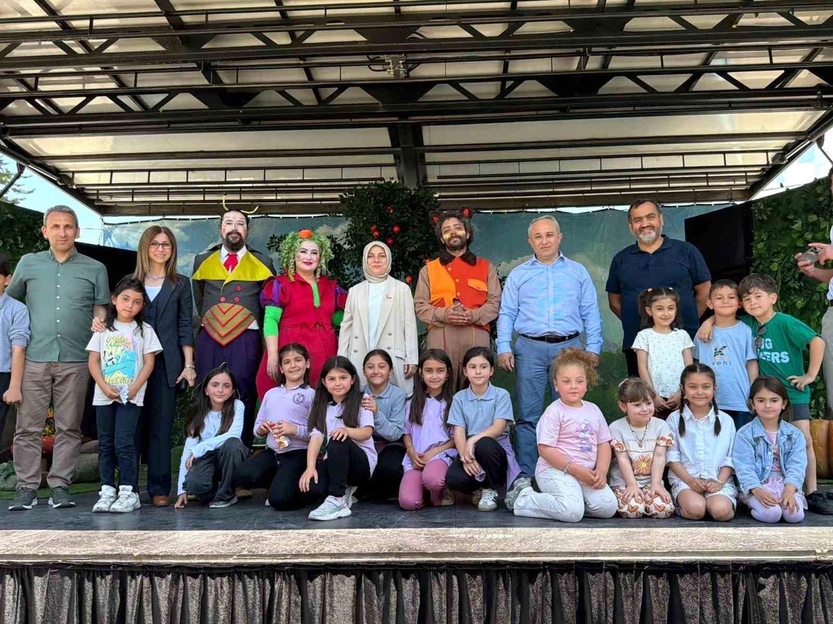 Masal Yolu Çocuklarla Buluştu