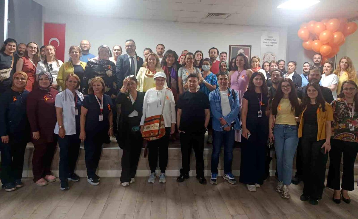 Dünya MS Günü\'nde Farkındalık Etkinliği