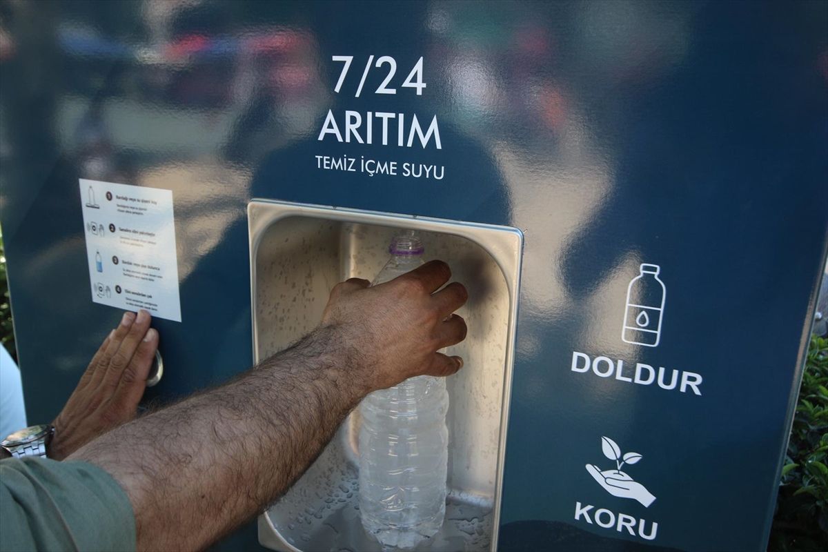 Kaş’ta Ücretsiz İçme Suyu İstasyonları Açıldı