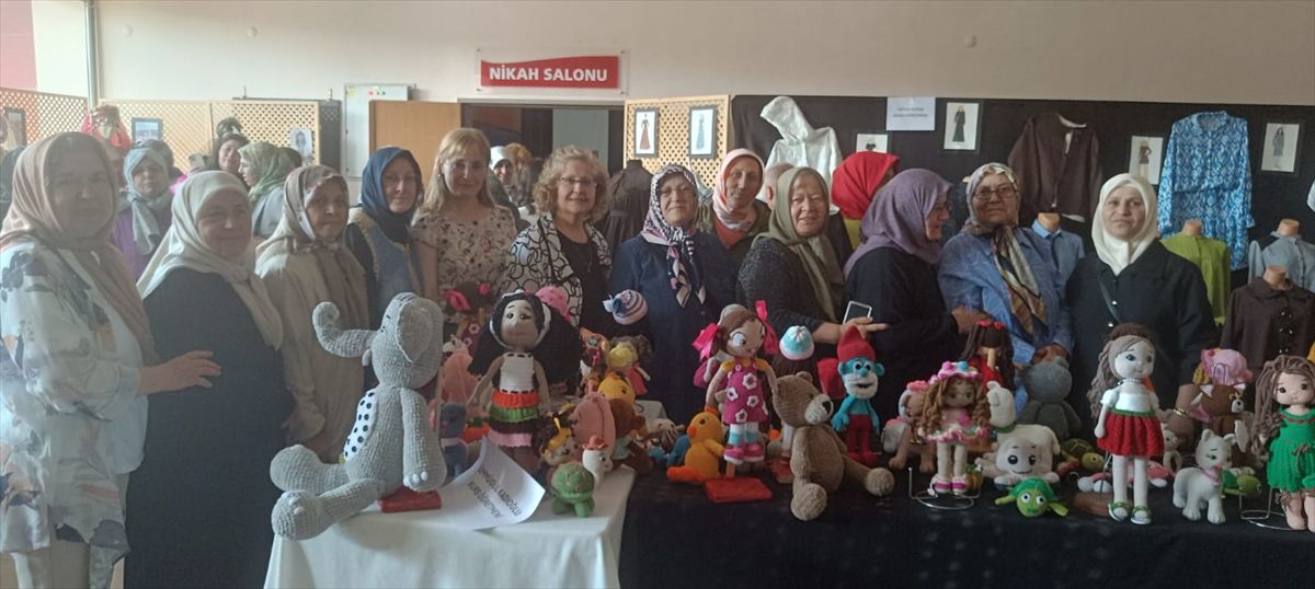 Pazaryeri\'nde Hayat Boyu Öğrenme Haftası Sergisi