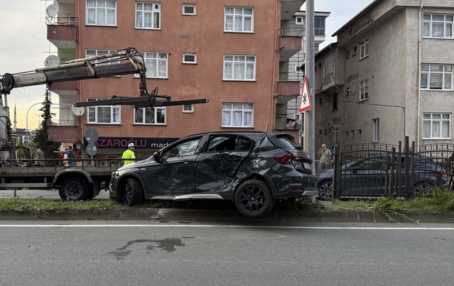 Rize'de Kaza: 5 Yaralı