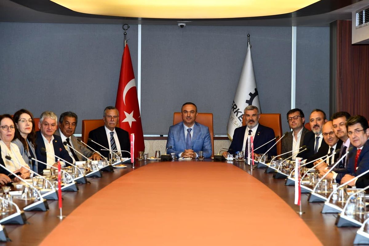 Tekirdağ\'da SANTEK toplantısı: Sanayi, lojistik ve Baykar yatırımları masaya yatırıldı
