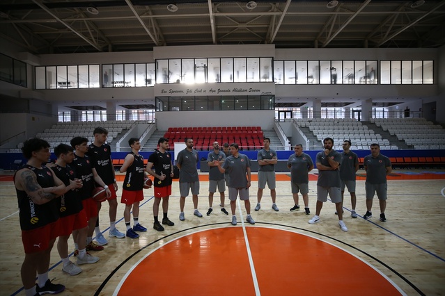 20 Yaş Altı Basketbol Milli Takımı Kampı